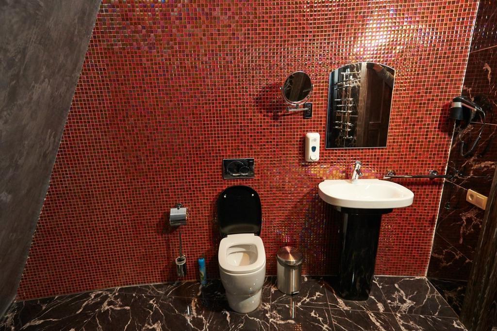 Charivna Taistra Acomodação com café da manhã Brovary Exterior foto
