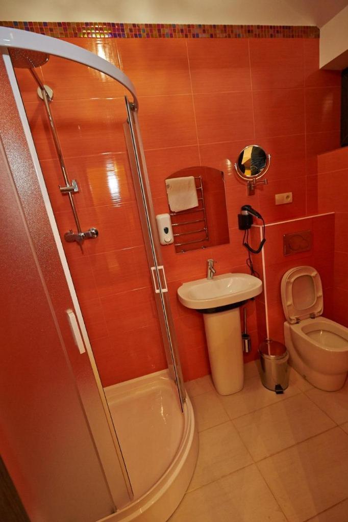 Charivna Taistra Acomodação com café da manhã Brovary Exterior foto
